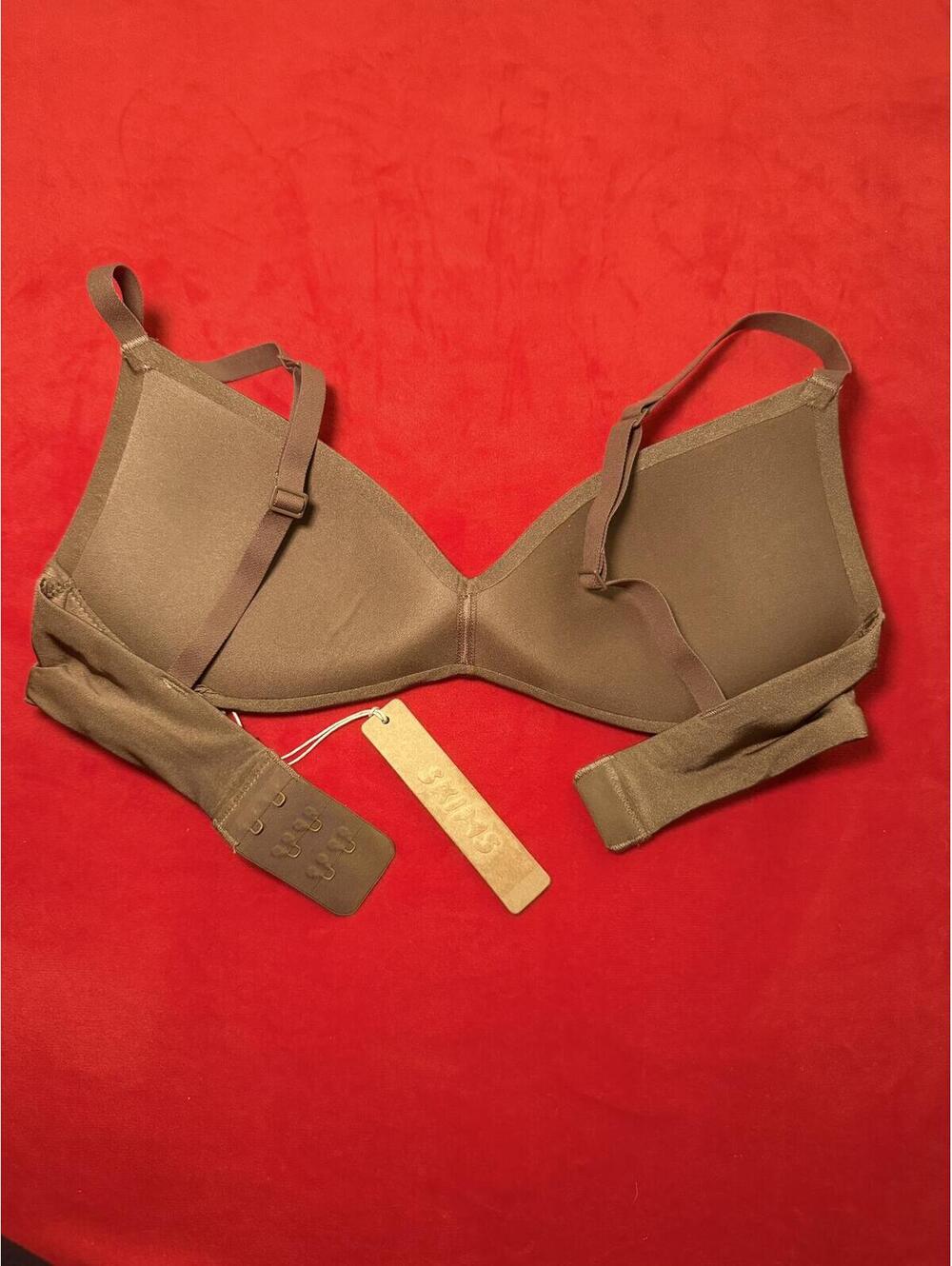 Skims Wireless Form Push Up Bra Color Jasper Size 30B - Picture 2 of 3